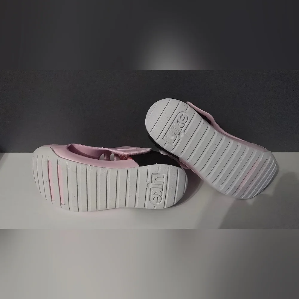 Nike Sunray Protect 3 sandals in Pink